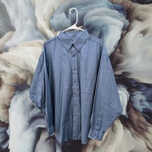 Men's Roundtree & Yorke Dress Shirt